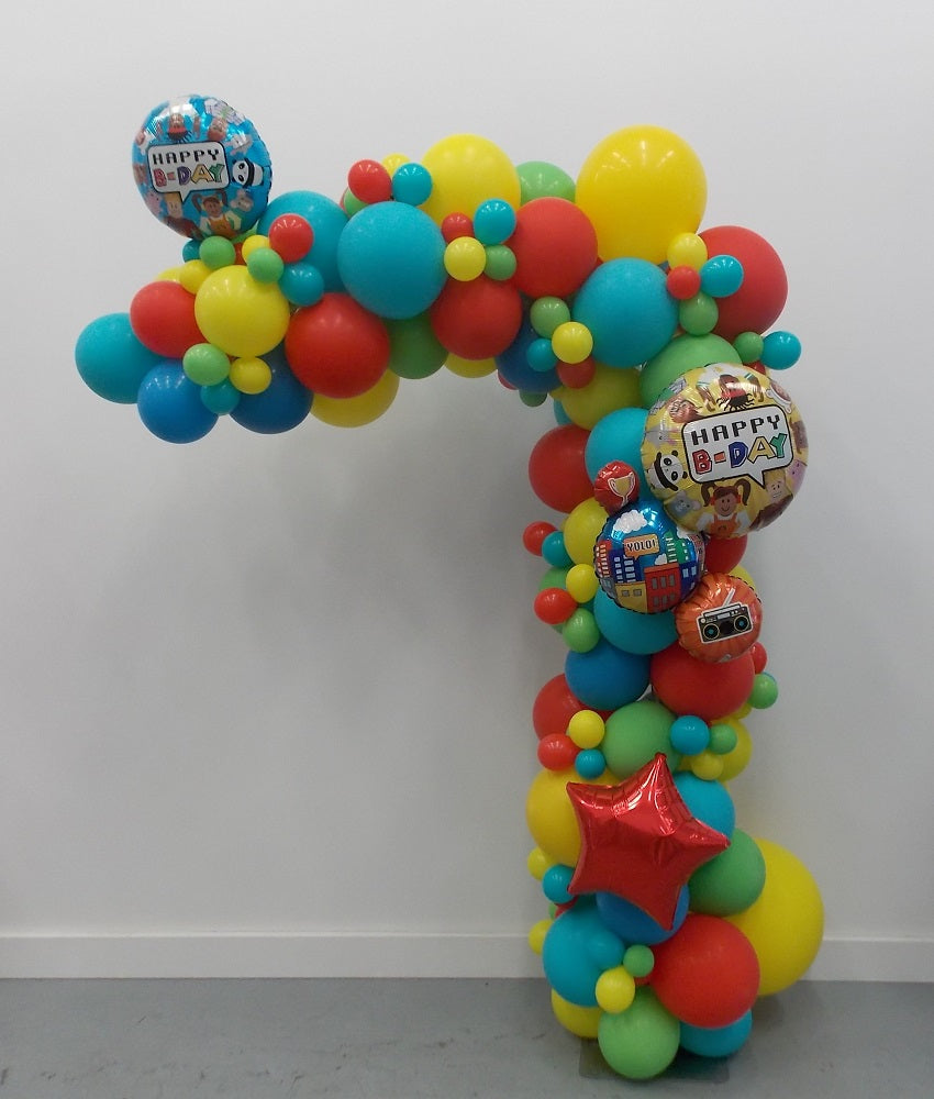 Roblox Party Time Birthday Garland Balloon Arch | Balloon Place 100 ...